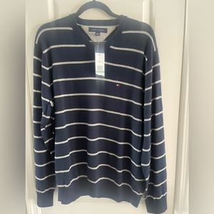 NEW Tommy Hilfiger Crewneck Sweater